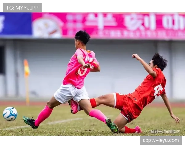 阿德耶米持续爆发惊人足球天赋,成球队重点培养对象 阿德耶米持续爆发惊人足球天赋,成球队重点培养对象