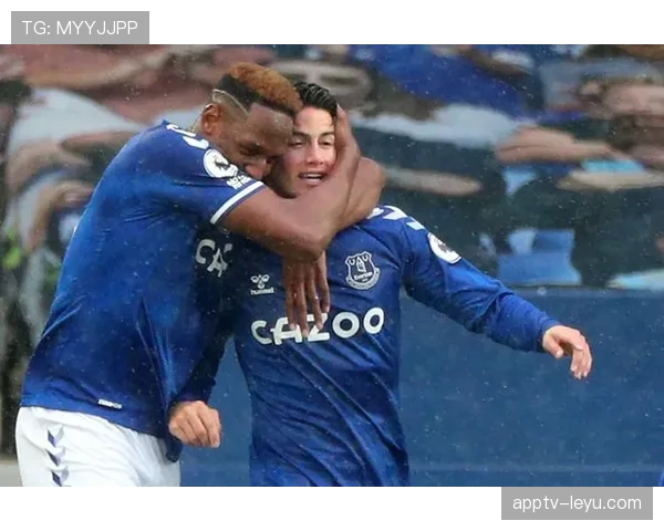 黄喜灿英超表现持续亮眼，关键助攻助球队稳步前行