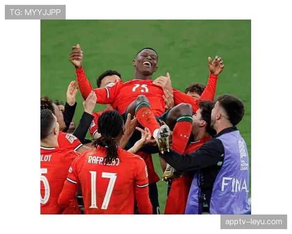 葡萄牙首次夺得欧国联冠军，状态明显回暖，球队士气高涨