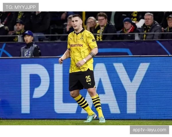 疯狂换帅惨遭羞辱!多特“内战”加剧,德国豪门为何沦为战术笑柄? 疯狂换帅惨遭羞辱!多特“内战”加剧,德国豪门为何沦为战术笑柄?