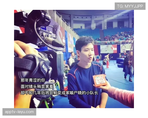 张博恒家的冰箱里只有蛋白粉和冰块？